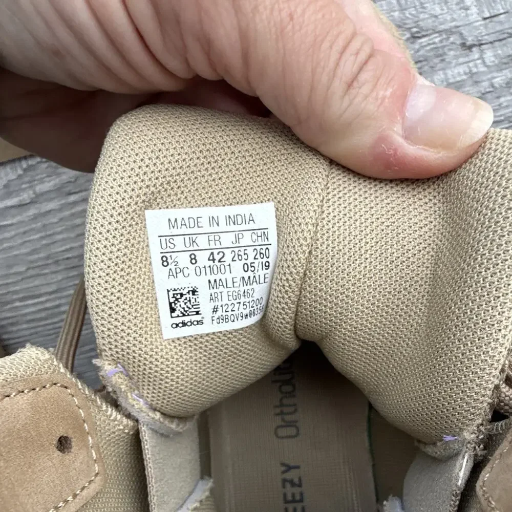 ADIDAS YEEZY Beige Suede Desert Boot Lace Up Logo Men’s US 8.5